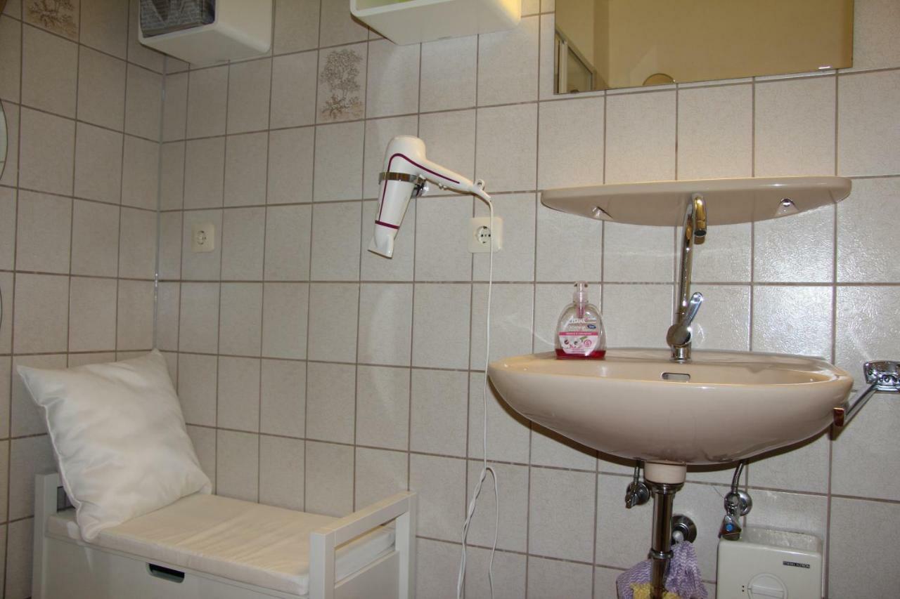 Kleine Seenadel Apartment *